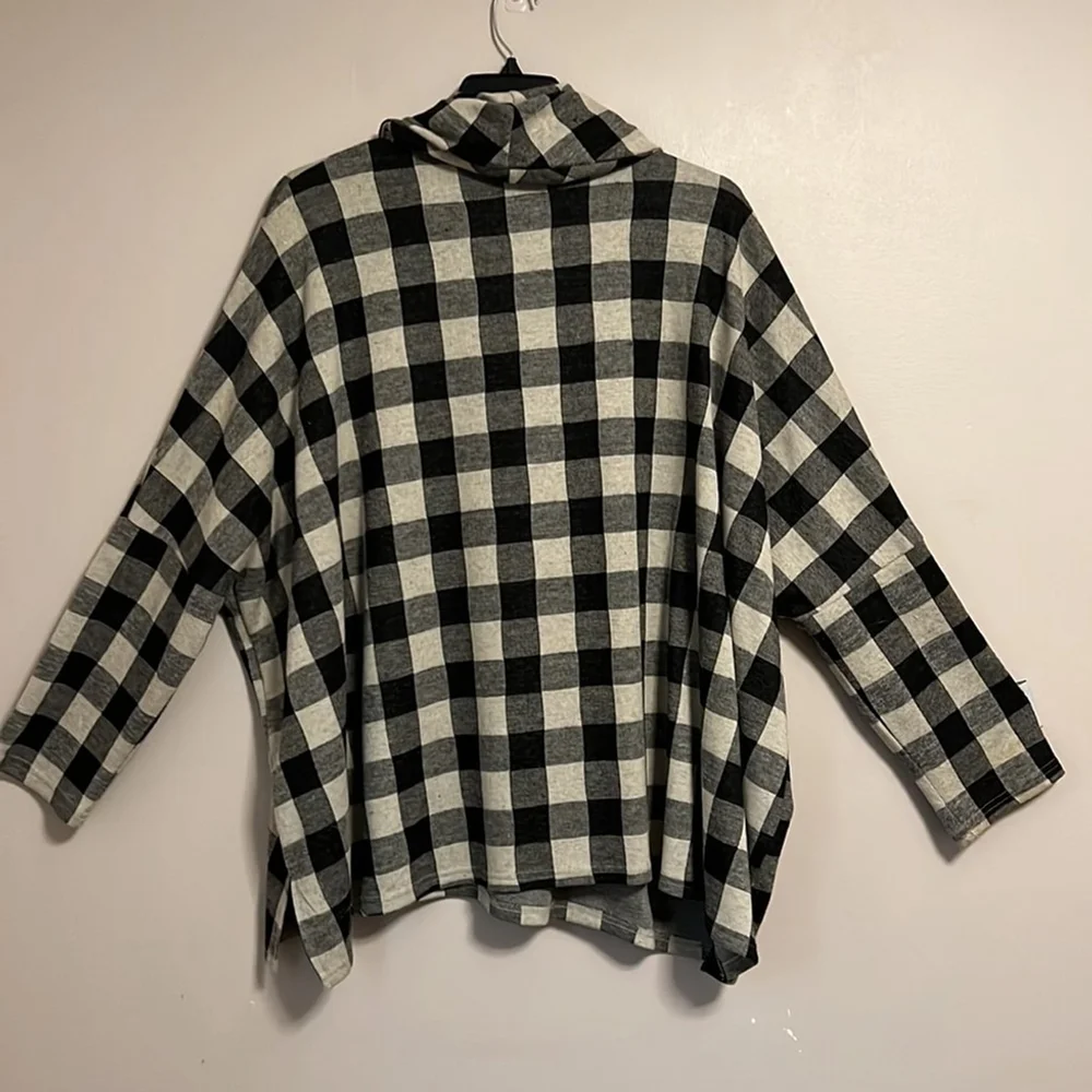 Suzanne Betro Dolman Sleeve‎ Drop Shoulder Plaid Buffalo Check Cowl Neck Sweater